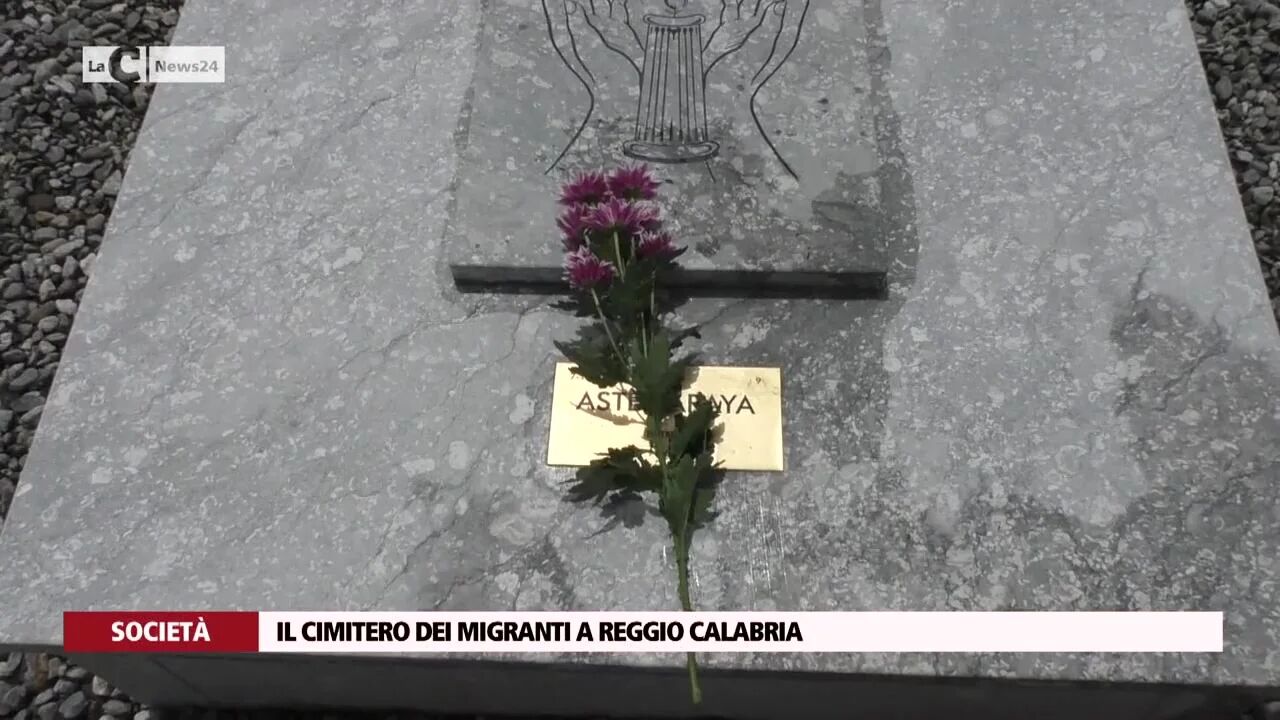 Il cimitero dei migranti a Reggio Calabria