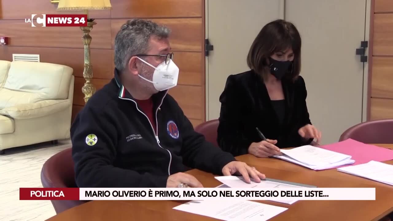 Mario Oliverio è primo, ma solo nel sorteggio delle liste...