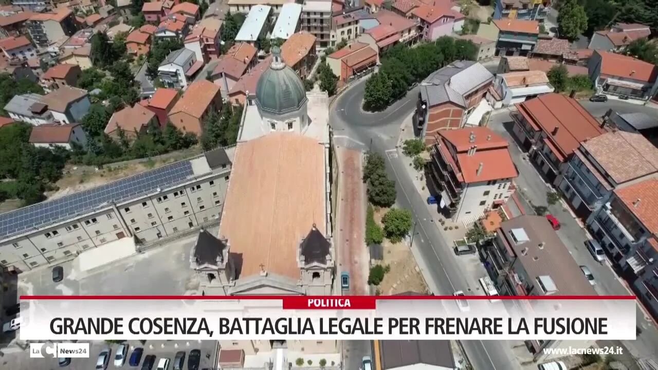 Grande Cosenza, battaglia legale per frenare la fusione