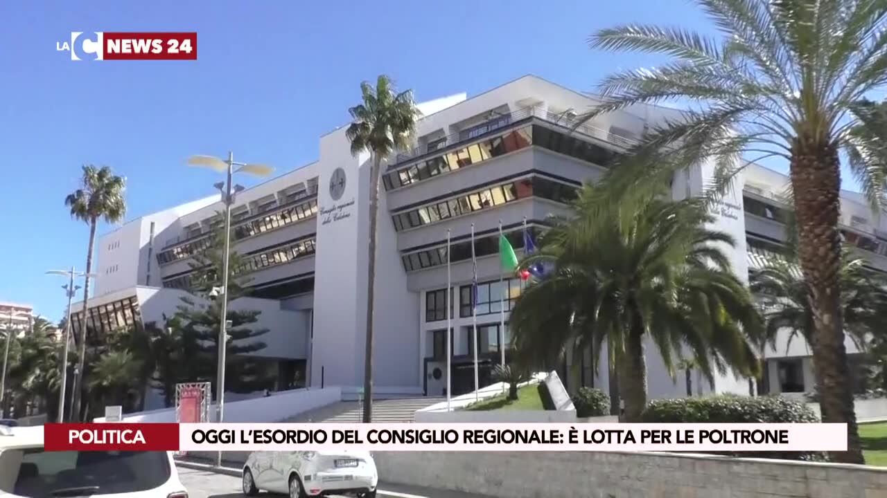 Oggi l’esordio del Consiglio regionale: è lotta per le poltrone