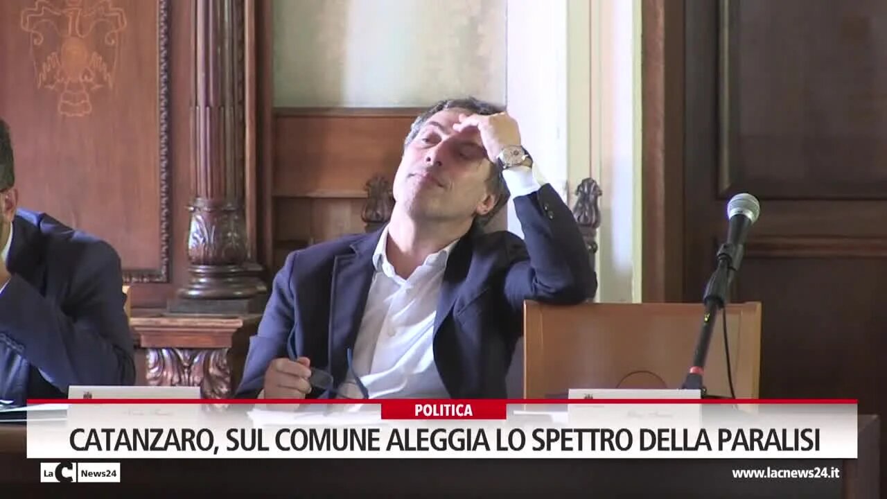 Catanzaro, sul Comune aleggia lo spettro della paralisi