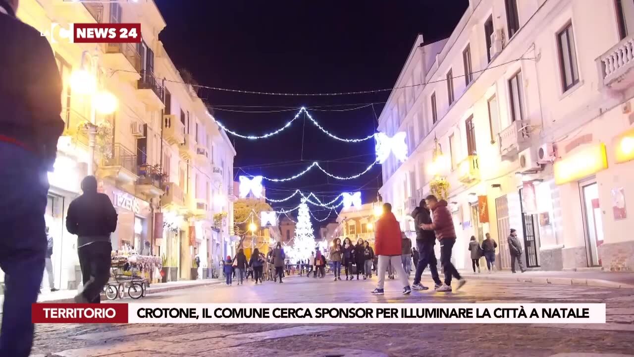 Crotone, il Comune cerca sponsor per illuminare la città a Natale