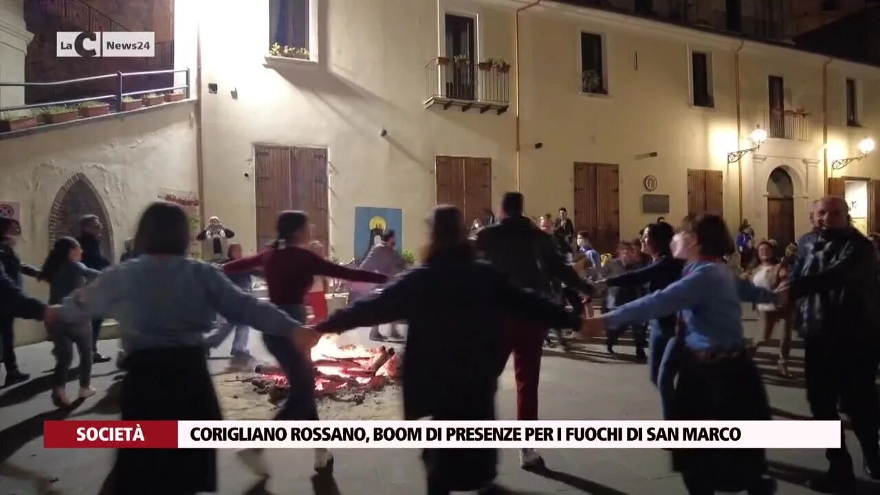 Corigliano Rossano, boom di presenze per i fuochi di San Marco