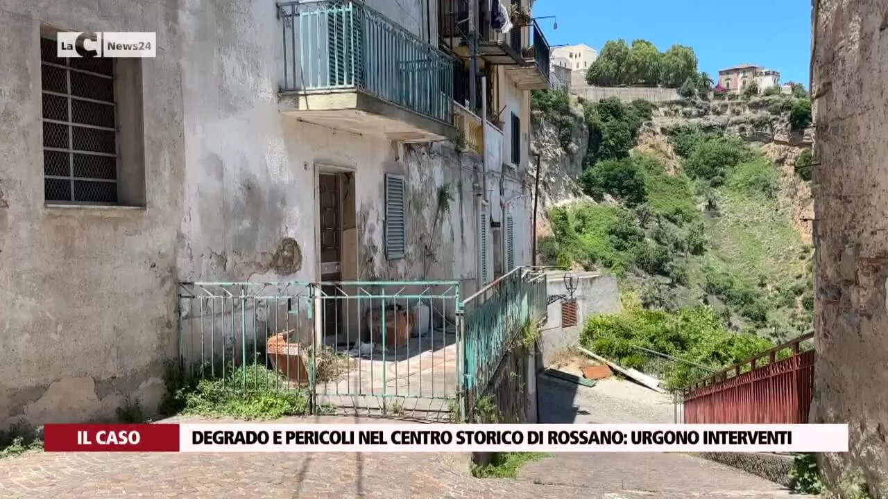 Degrado e pericoli nel centro storico di Rossano: urgono interventi