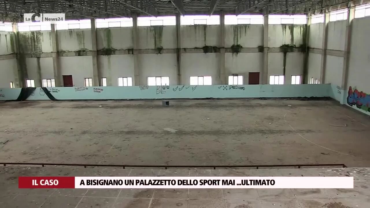 A Bisignano un palazzetto dello sport mai... ultimato