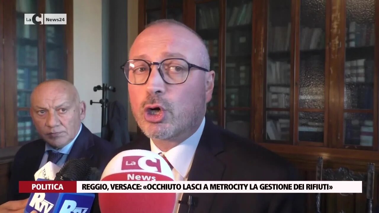 Reggio, Versace: «Occhiuto lasci a Metrocity la gestione dei rifiuti»