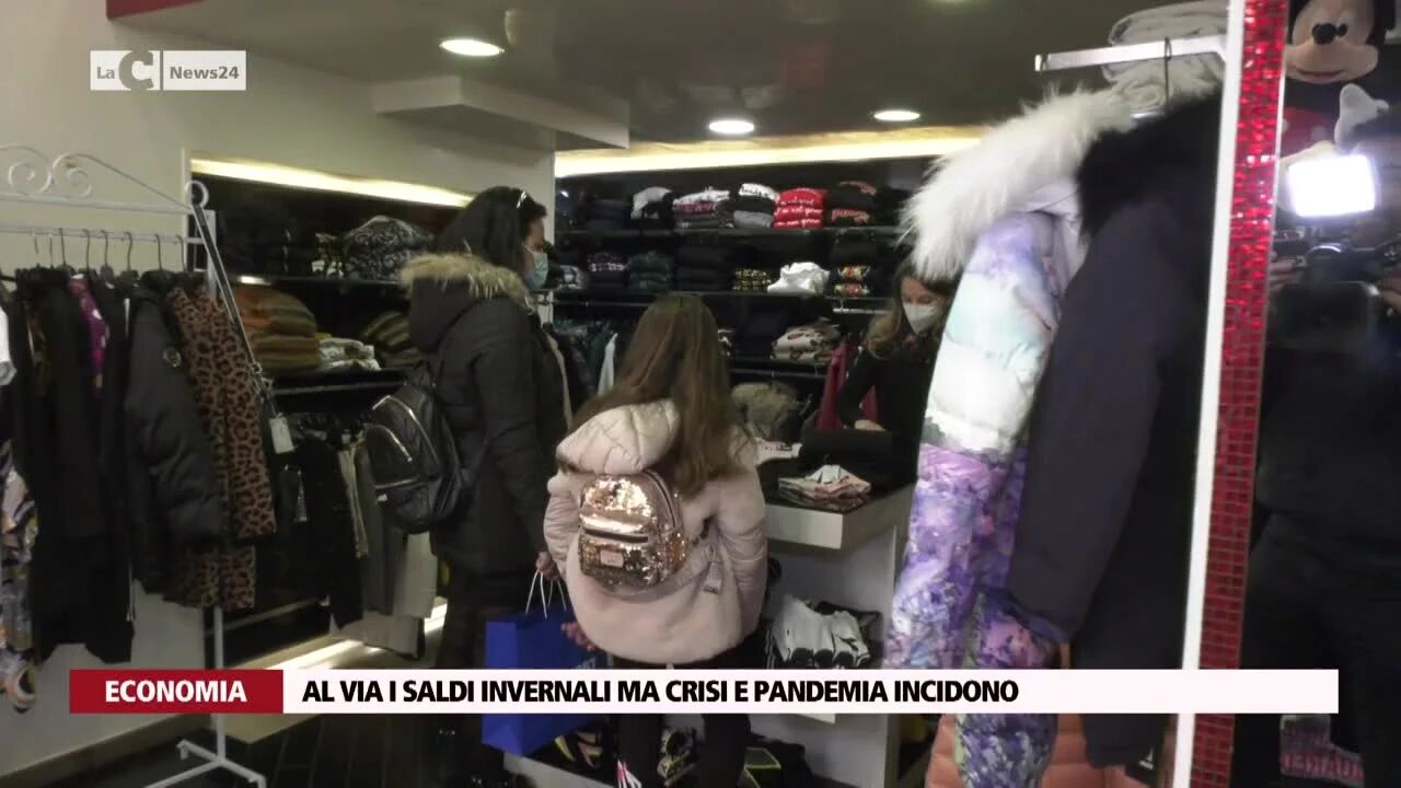 Al via i saldi invernali ma crisi e pandemia incidono