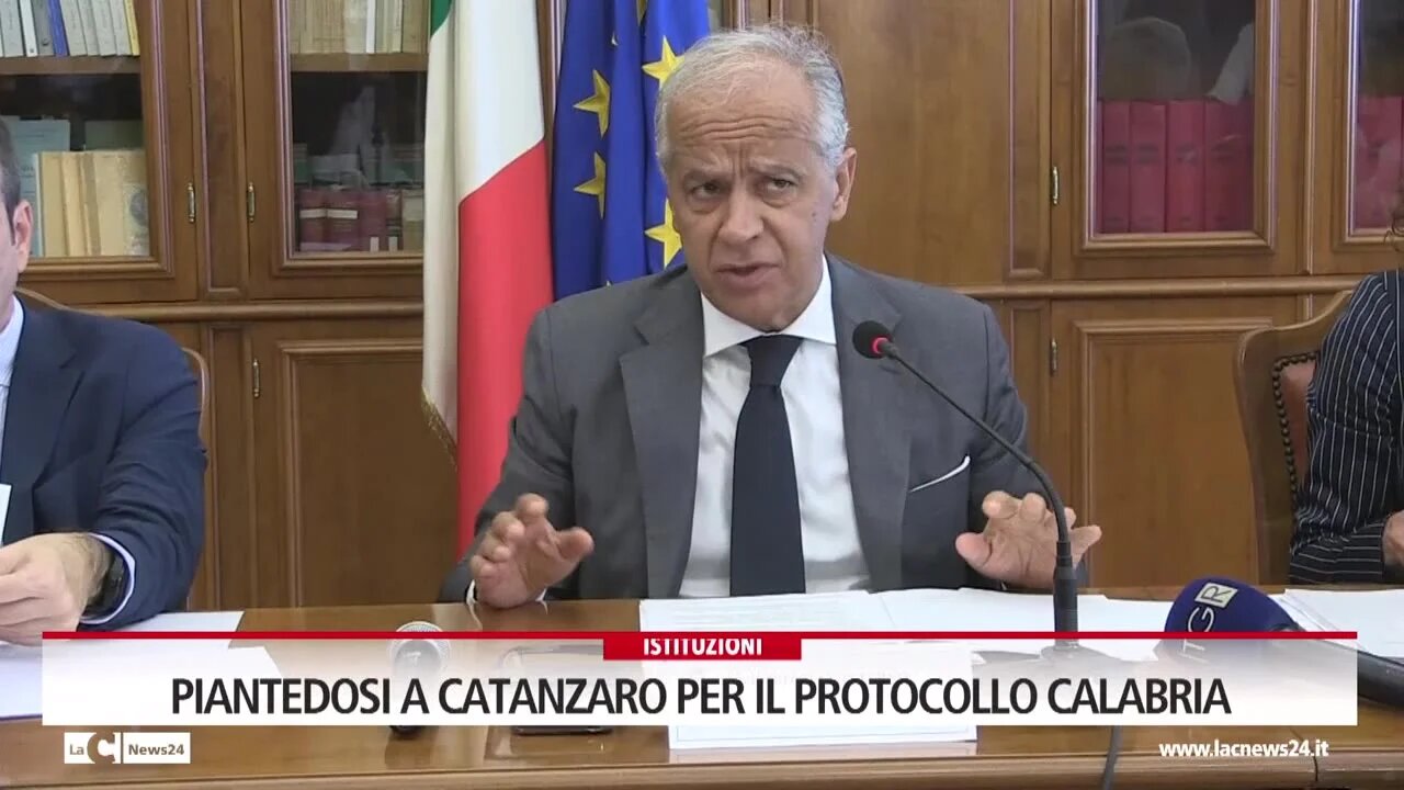 Piantedosi a Catanzaro per il protocollo Calabria