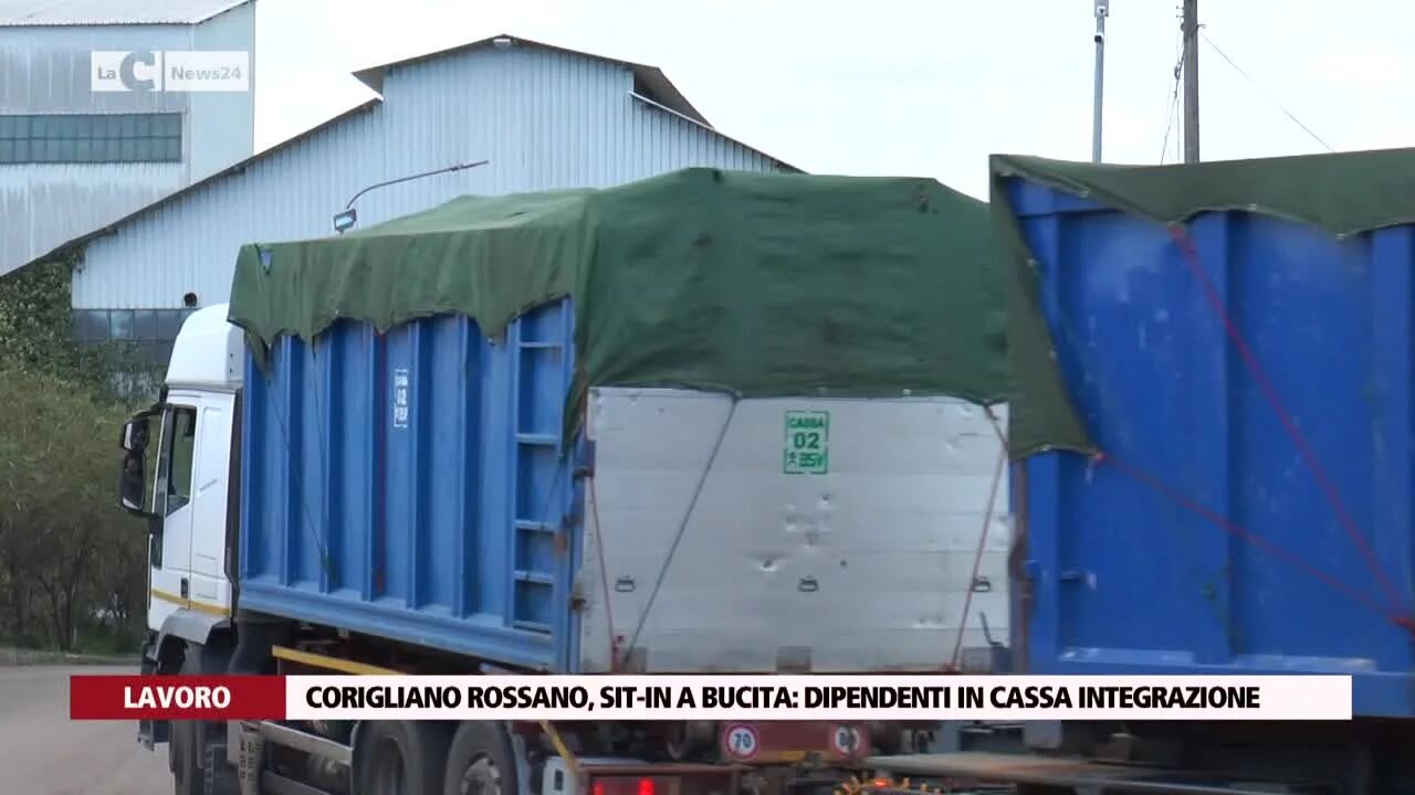 Corigliano-Rossano, i lavoratori dell'azienda Ekrò in protesta 