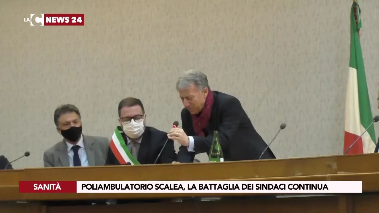 Poliambulatorio Scalea, la battaglia dei sindaci continua