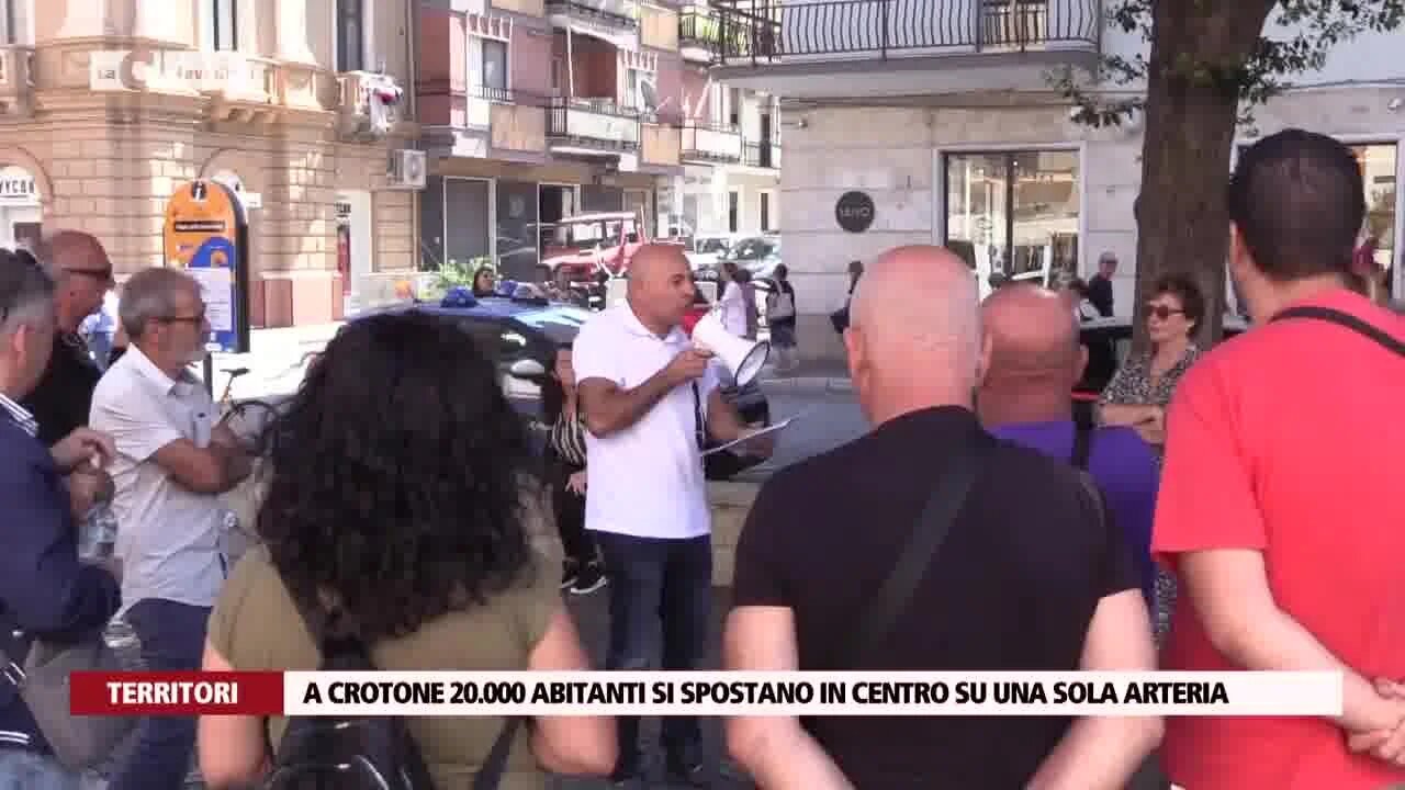 A Crotone 20.000 abitanti si spostano in centro su una sola arteria