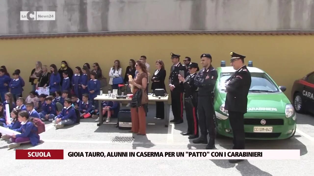 Gioia Tauro, alunni in caserma per un "patto" con i carabinieri 
