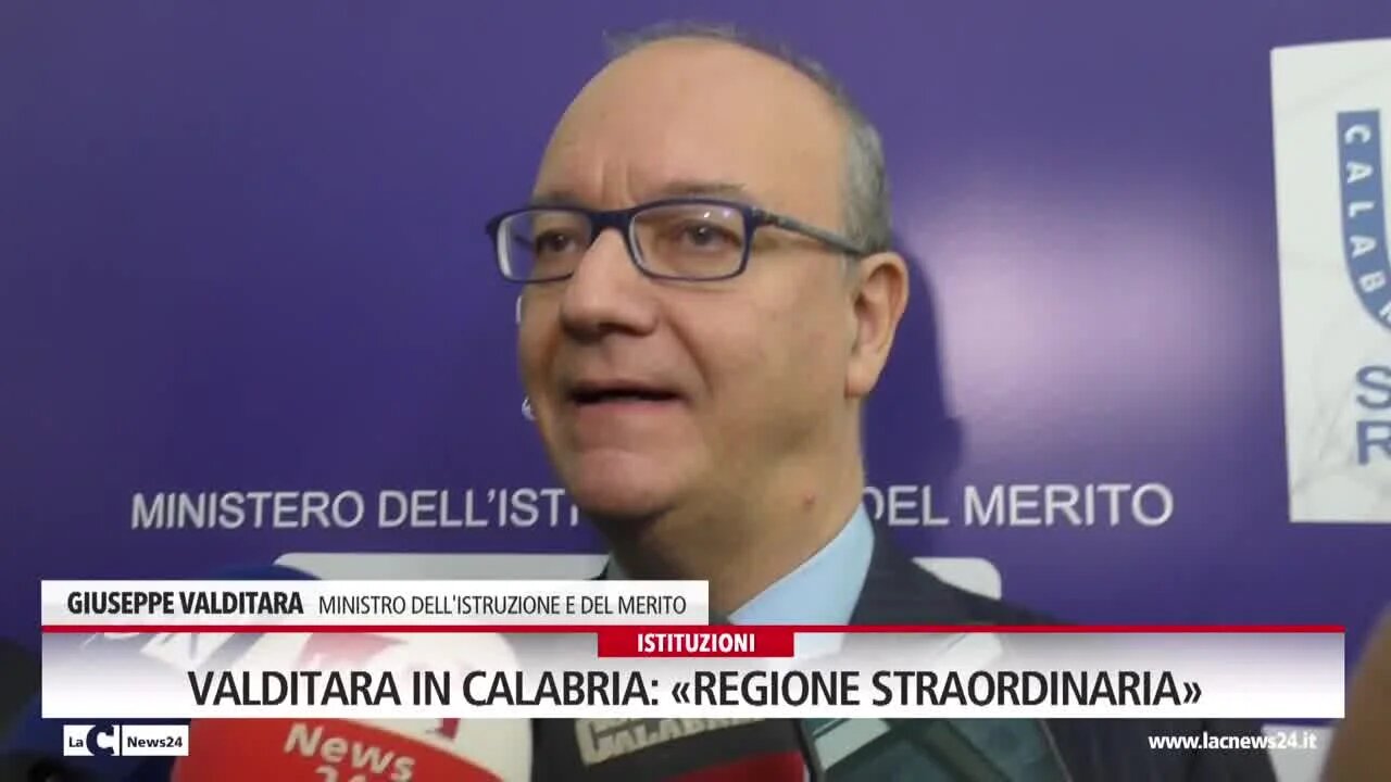 Valditara in Calabria: «Regione straordinaria»