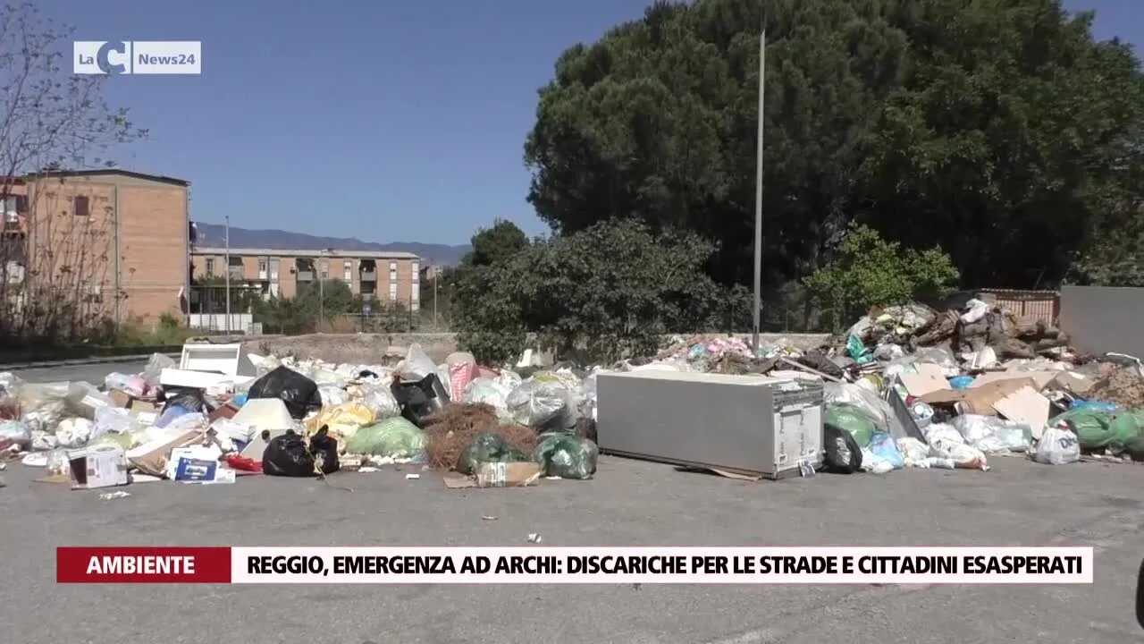 Reggio, emergenza ad Archi: discariche per le strade e cittadini esasperati