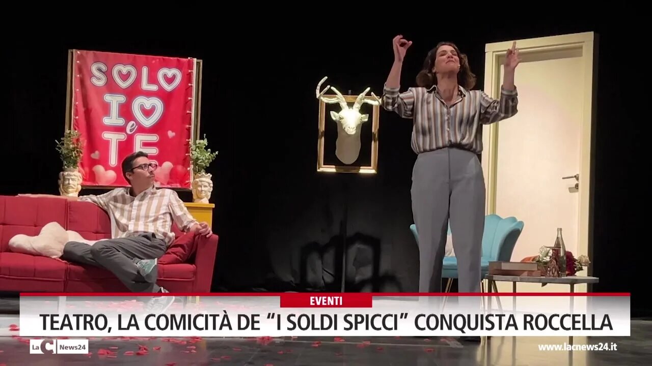 Teatro, la comicità de “I soldi spicci” conquista Roccella