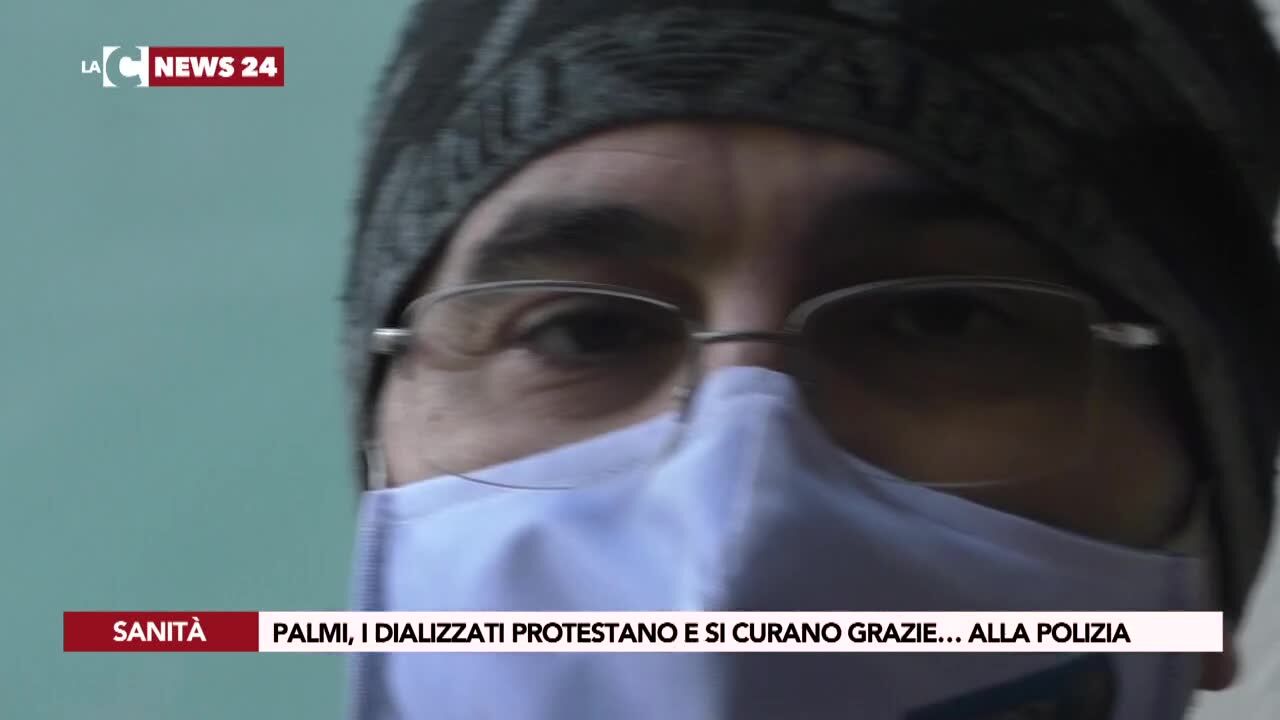 Palmi, i dializzati protestano e si curano grazie… alla polizia