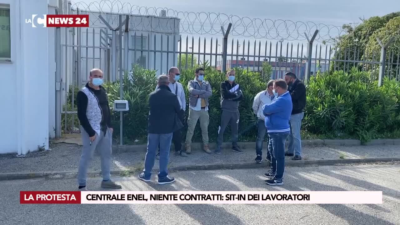 Centrale Enel, niente contratti: sit-in dei lavoratori