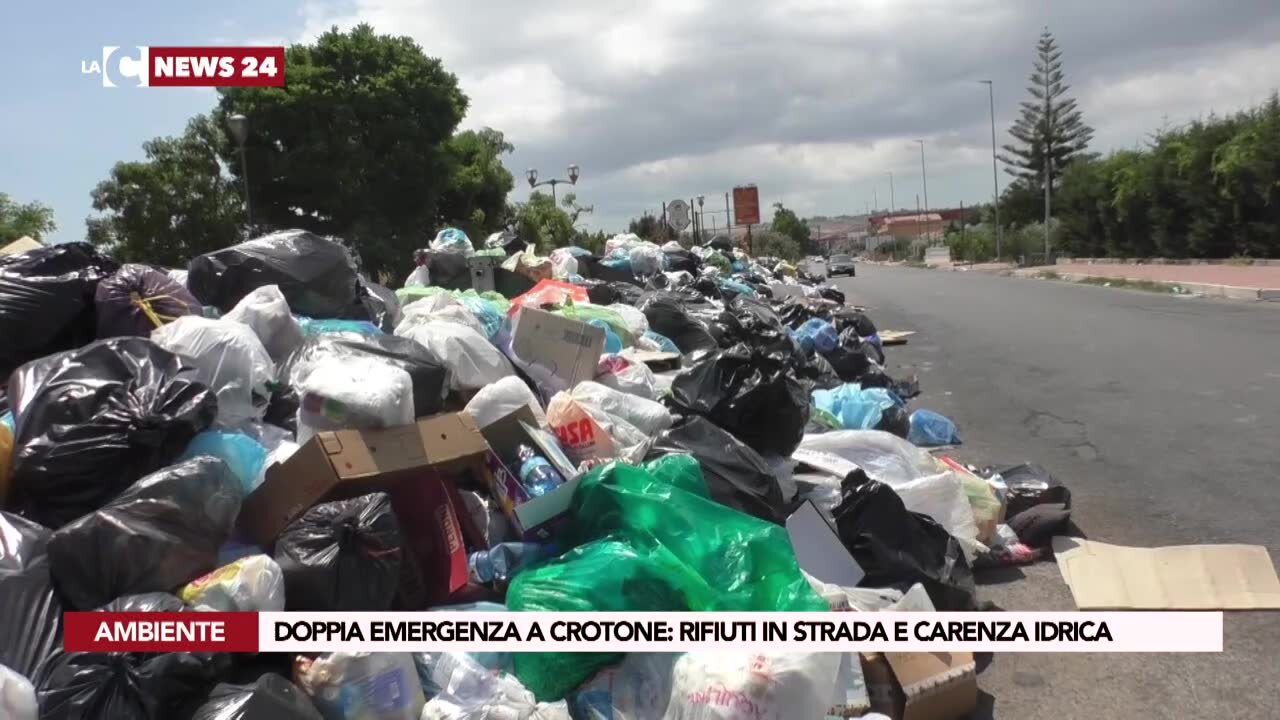 Doppia emergenza a Crotone rifiuti in strada e carenza idrica