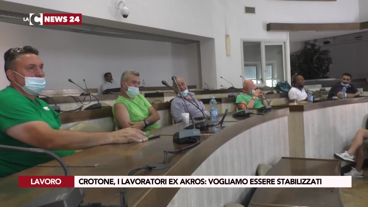 Crotone, i lavoratori ex Akros: vogliamo essere stabilizzati