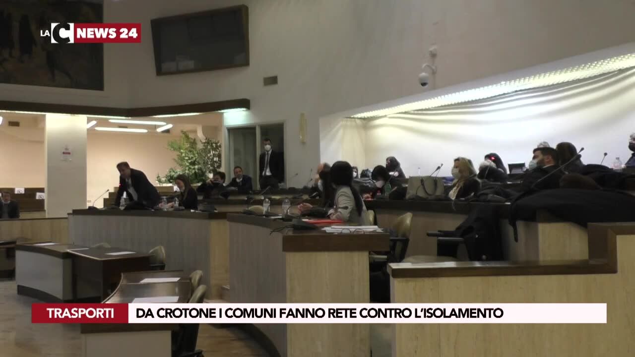 Da Crotone i Comuni fanno rete contro l’isolamento