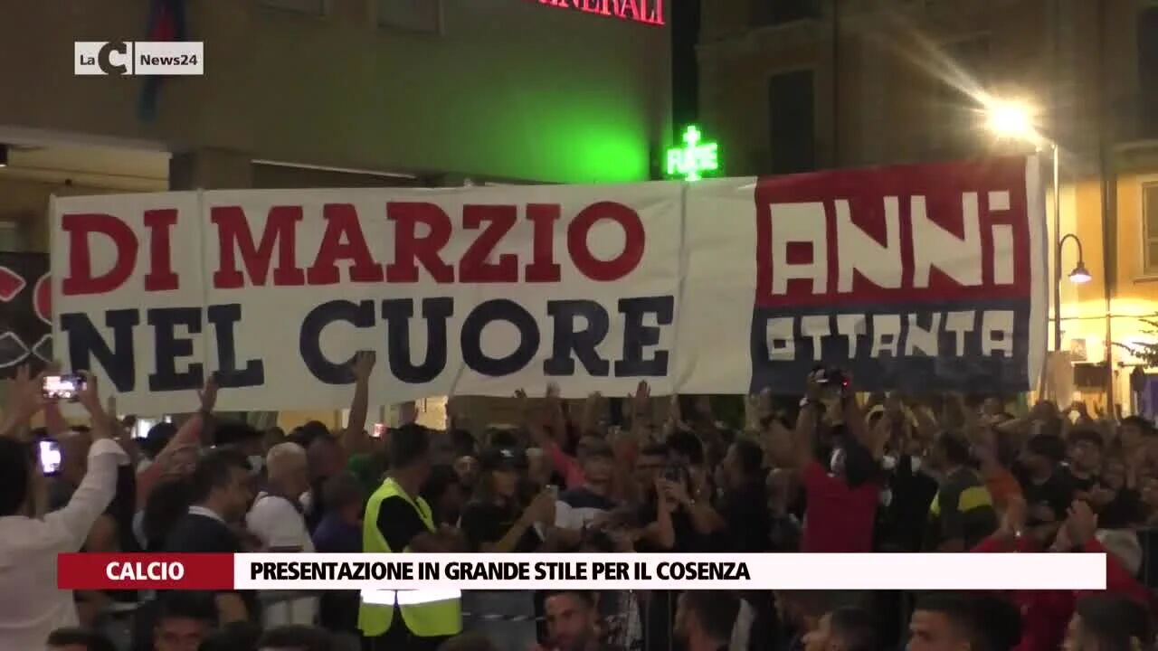 Presentazione in grande stile per il Cosenza