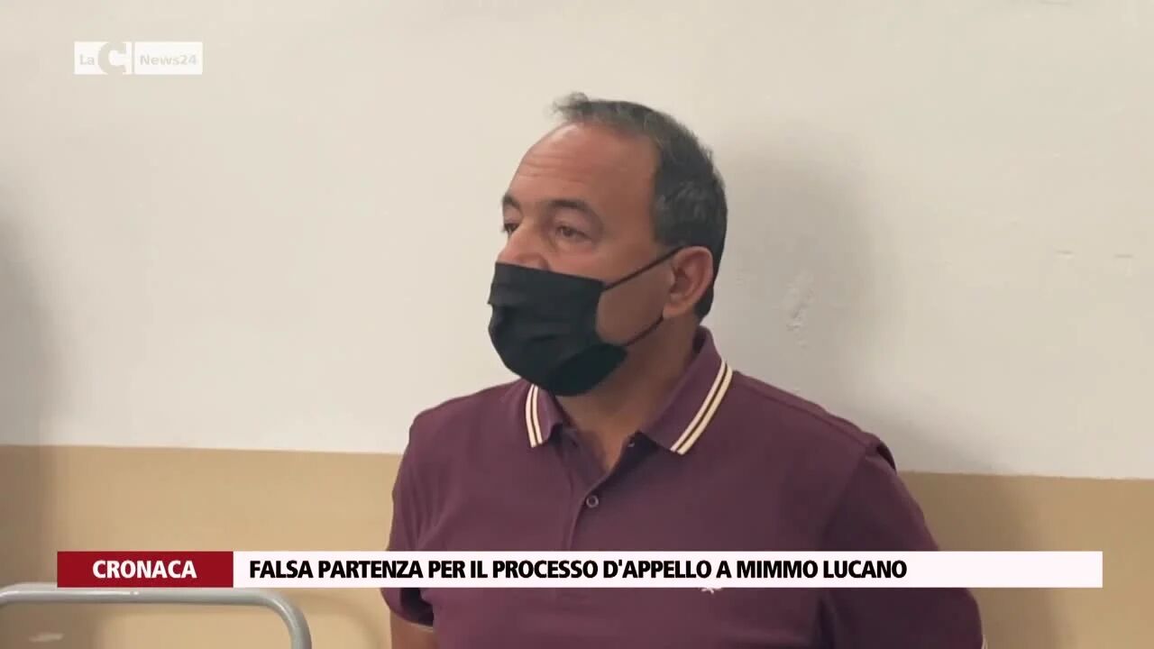 Falsa partenza per il processo d'appello a Mimmo Lucano