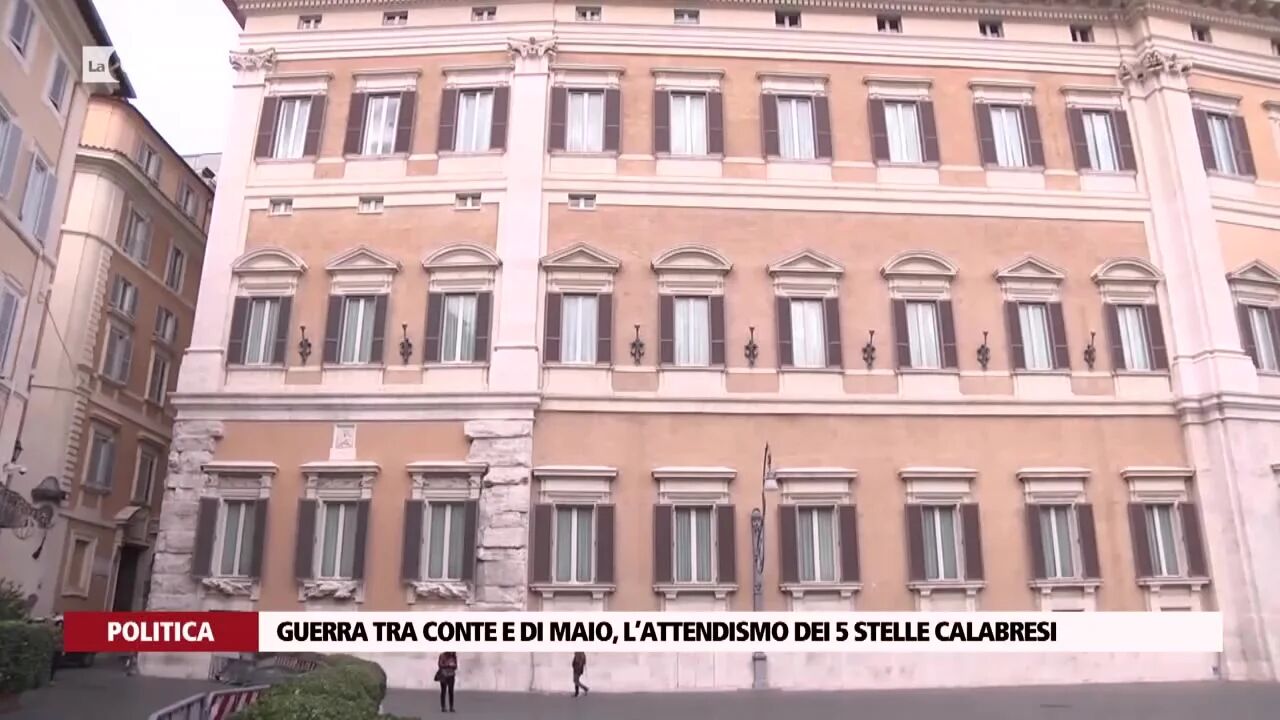 Guerra tra Conte e Di Maio, l’attendismo dei 5 Stelle calabresi