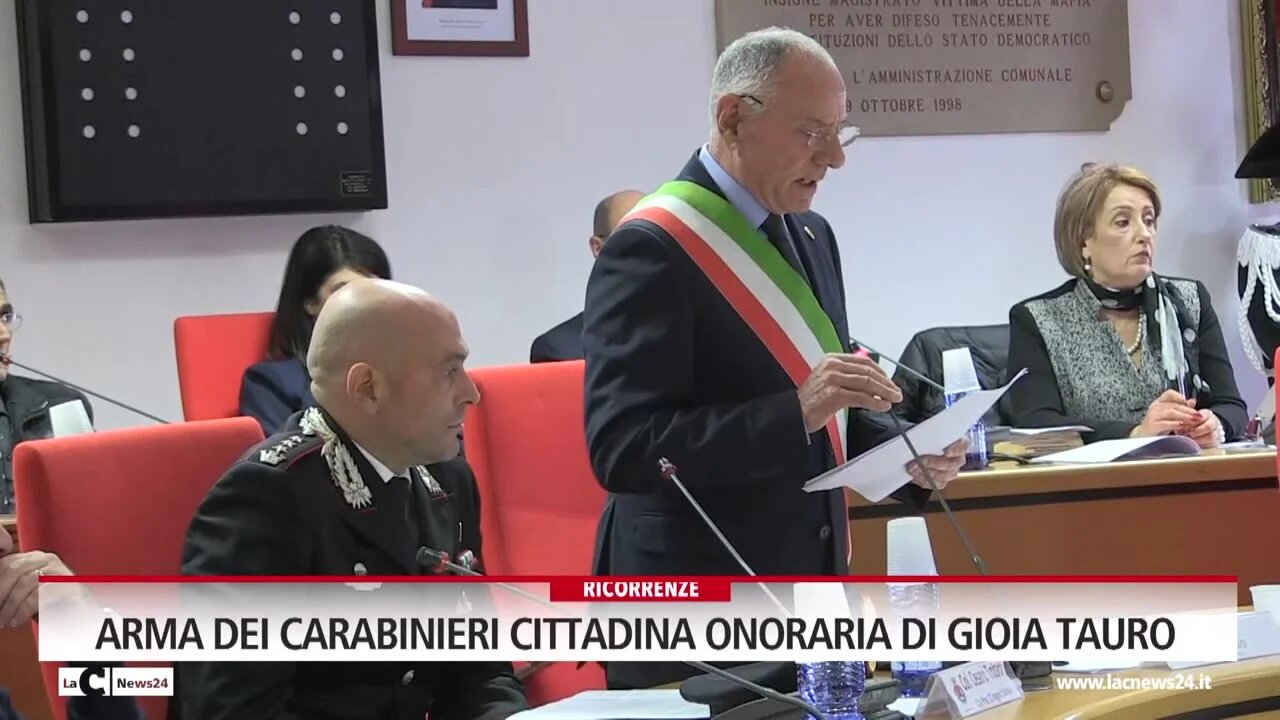 Arma dei carabinieri cittadina onoraria di GioiaTauro