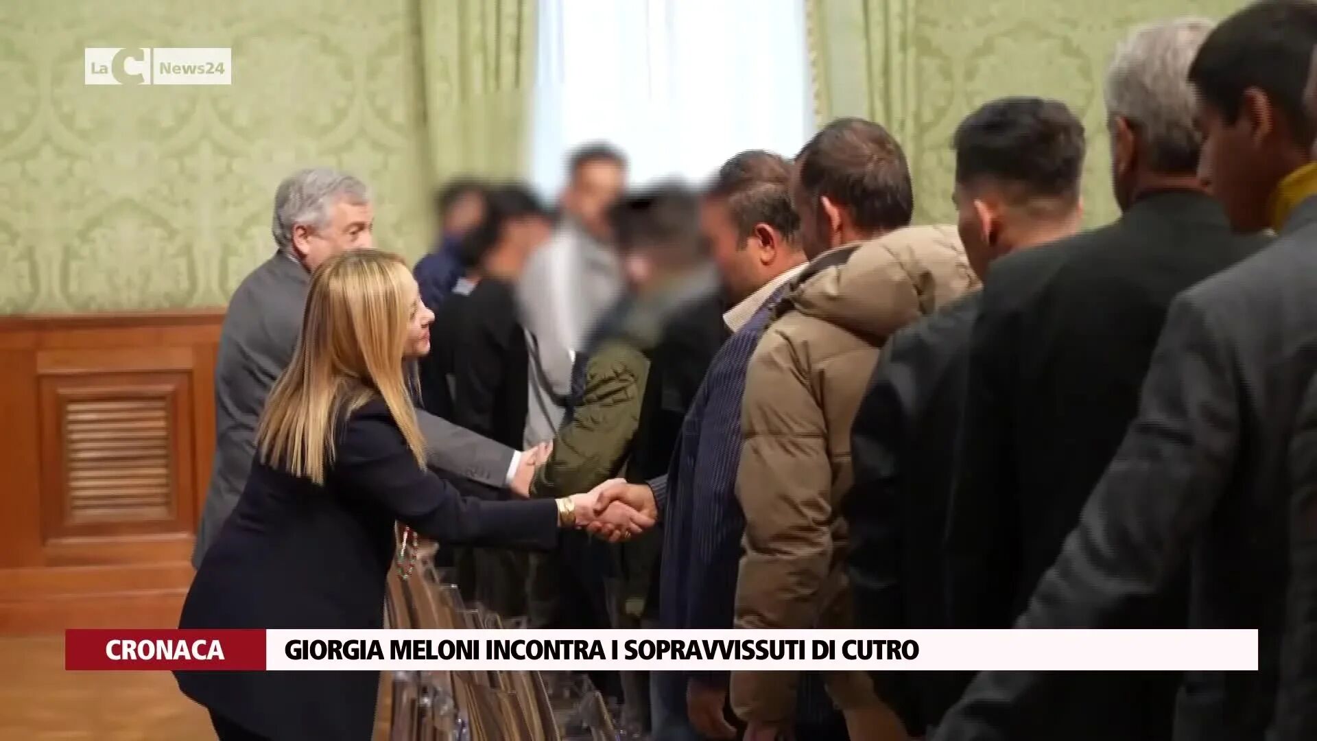 Giorgia Meloni incontra i sopravvissuti di Cutro