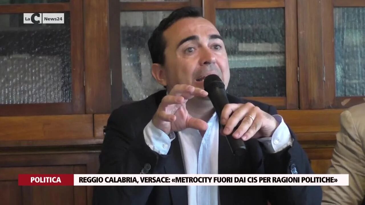 Reggio Calabria, Versace: «Metrocity fuori dai Cis per ragioni politiche»