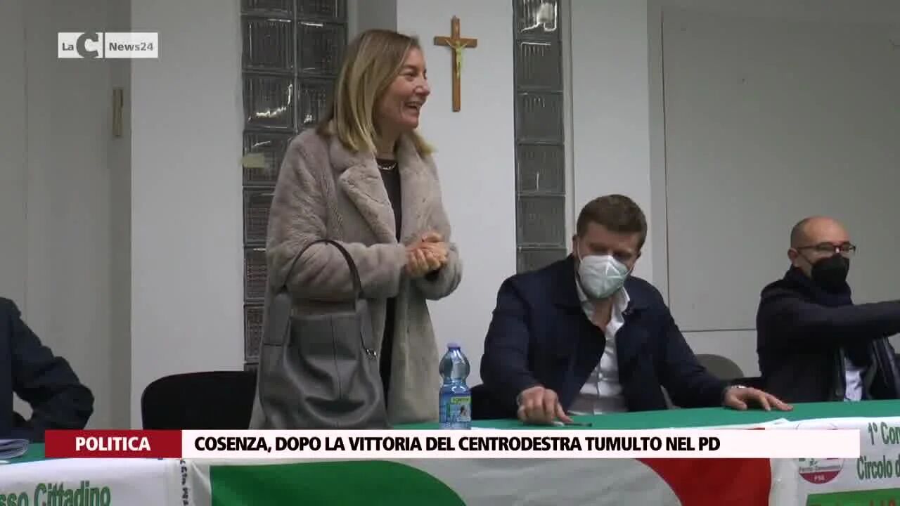 Cosenza, dopo la vittoria del Centrodestra tumulto nel Pd
