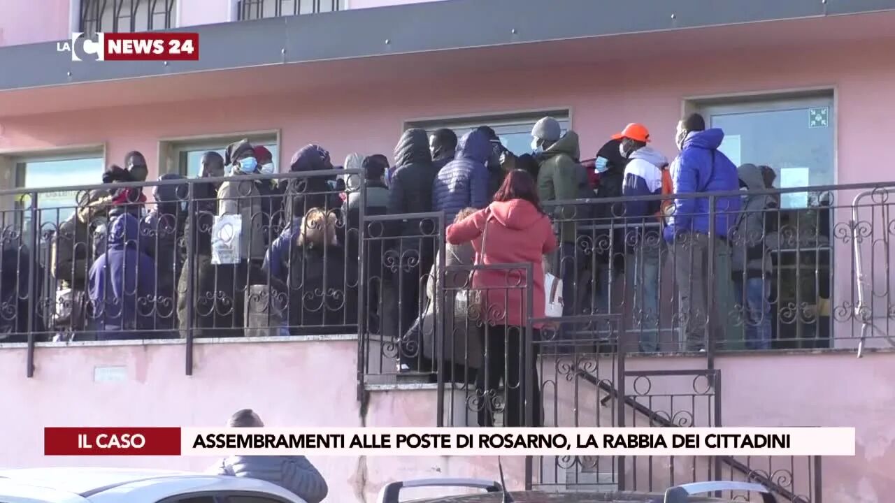Assembramenti alle poste di Rosarno, la rabbia dei cittadini