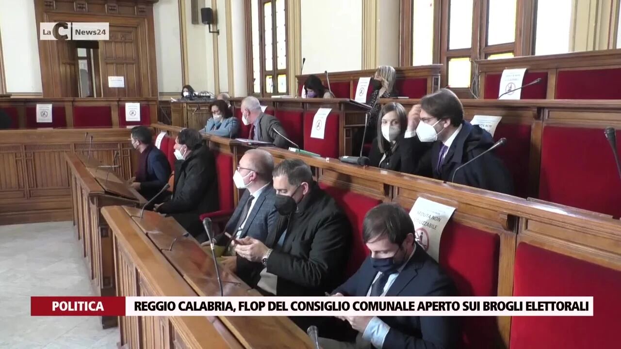 Reggio Calabria, flop del consiglio comunale aperto sui brogli elettorali