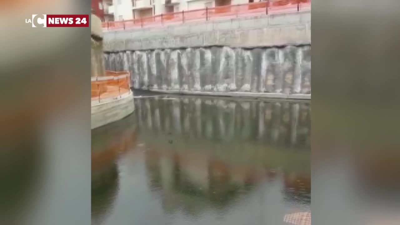 La Venezia vibonese, ma è solo l'acqua stagnante del sottopasso 