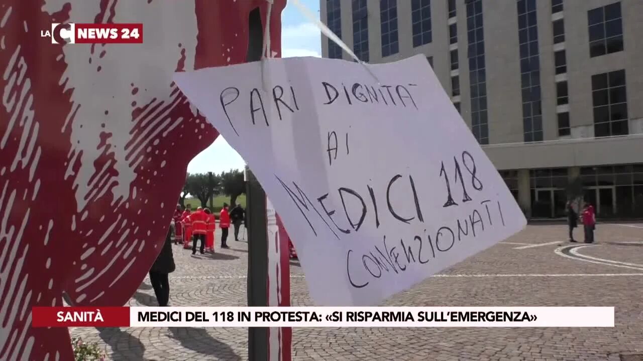 Medici del 118 in protesta: «Si risparmia sull’emergenza»