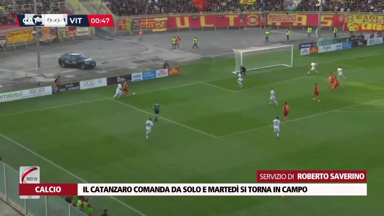 Il Catanzaro comanda da solo e martedì si torna in campo