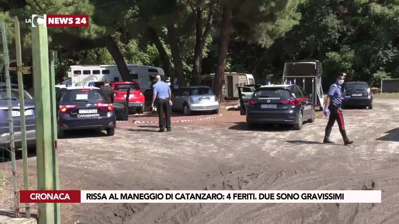 Rissa al maneggio di Catanzaro 4 feriti. Due sono gravissimi
