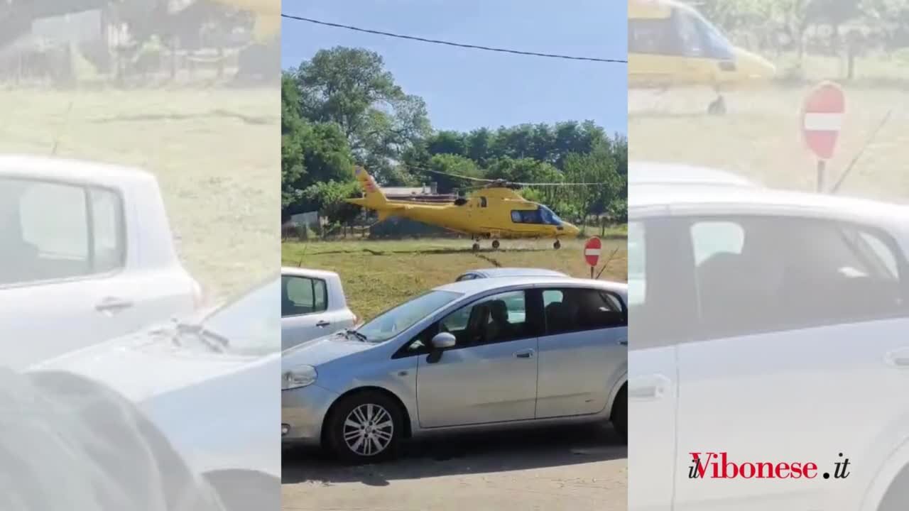 Incidente al bivio di Monte Poro, scontro tra un'auto e un'Ape: grave un anziano trasferito in elisoccorso - VIDEO