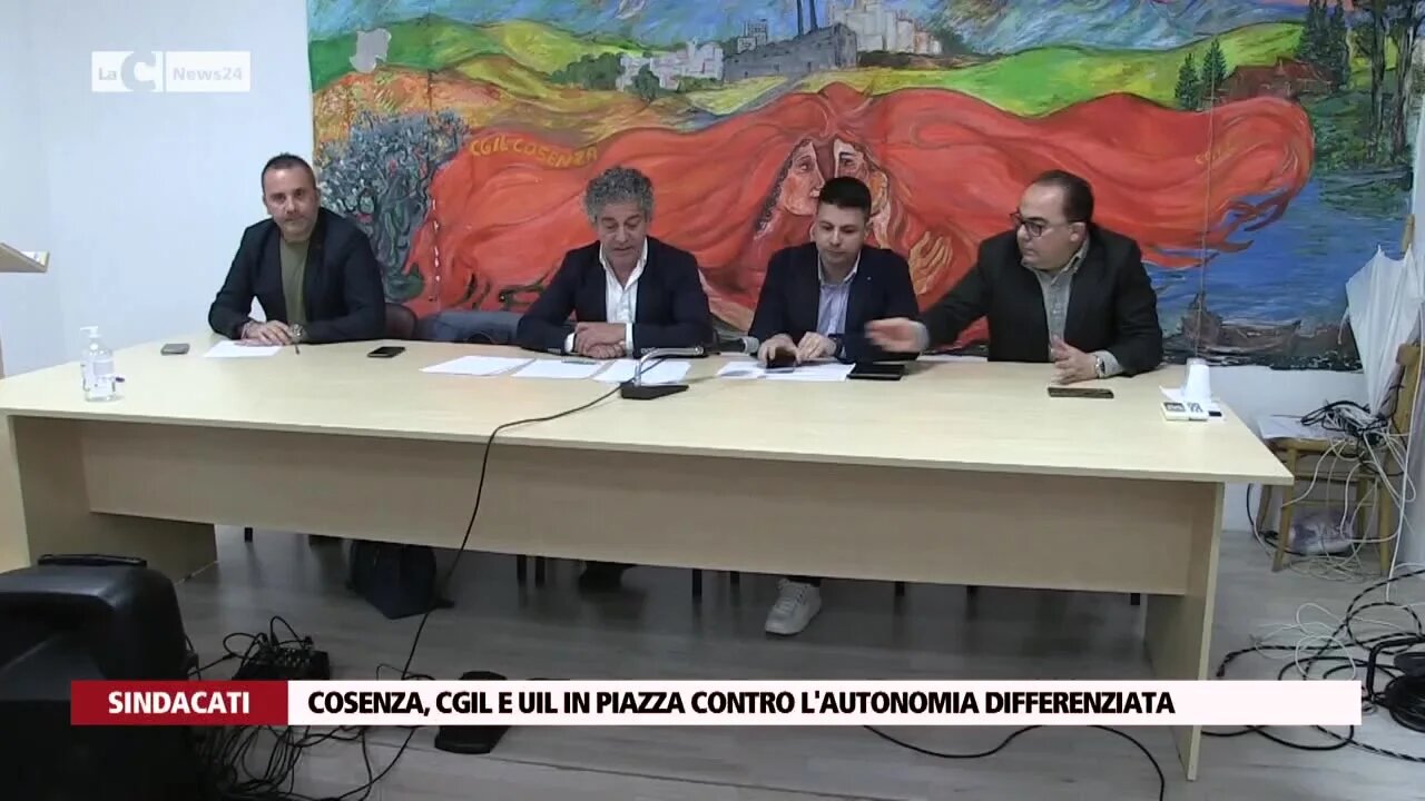 Cosenza, Cgil e Uil in piazza contro l'autonomia differenziata