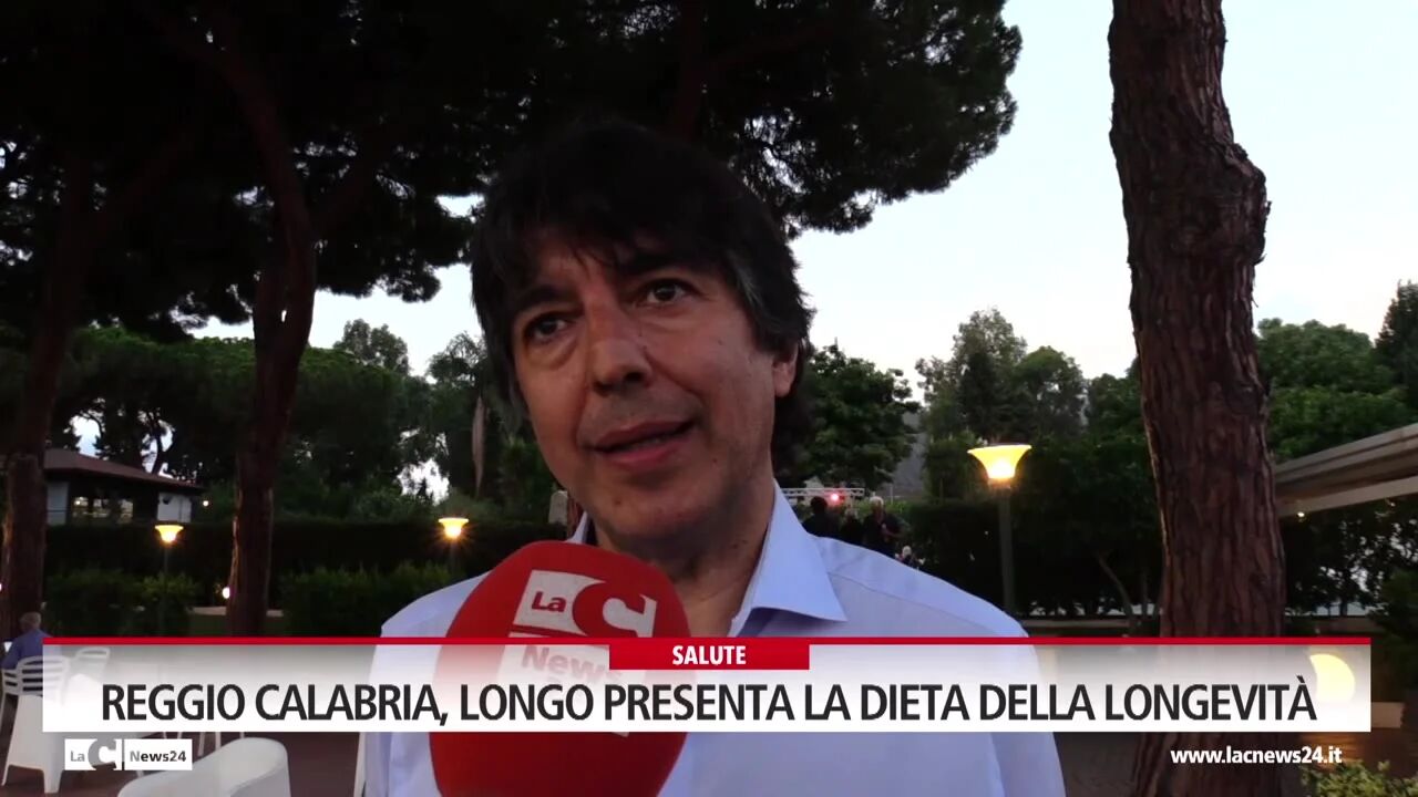 Reggio Calabria, Longo presenta la dieta della longevità