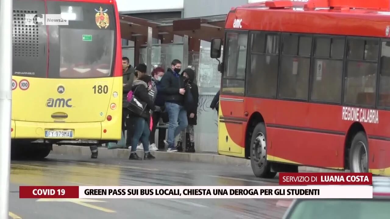 Green pass sui bus locali, chiesta una deroga per gli studenti