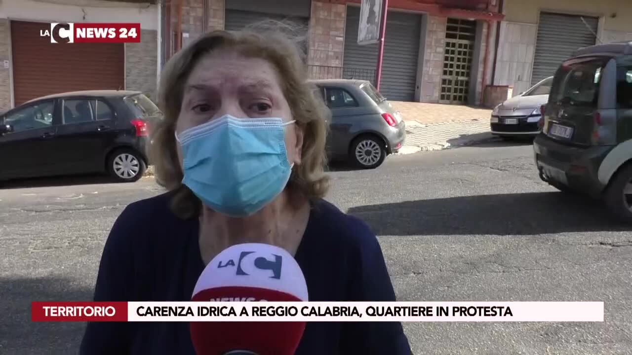 Carenza idrica a Reggio Calabria, quartiere in protesta
