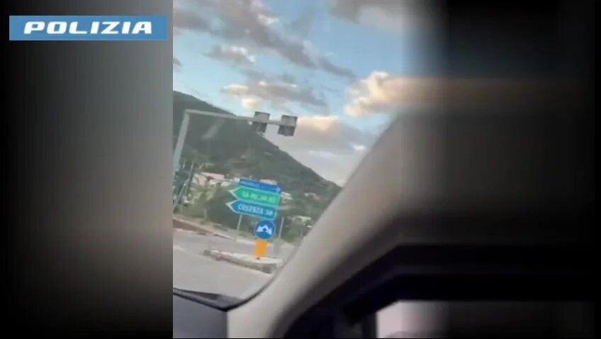 Scalea, arrestato esponente vicino al clan Mazzarella: era ricercato per estorsione mafiosa e armi | VIDEO