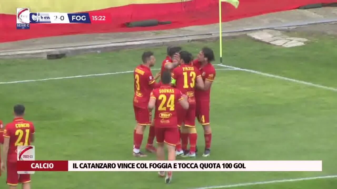 Il Catanzaro vince col Foggia e tocca quota 100 gol