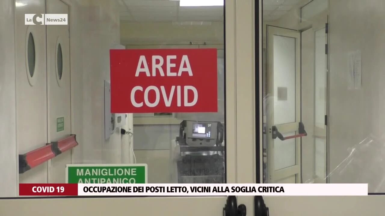Covid, occupazione dei posti letto: vicini alla soglia critica