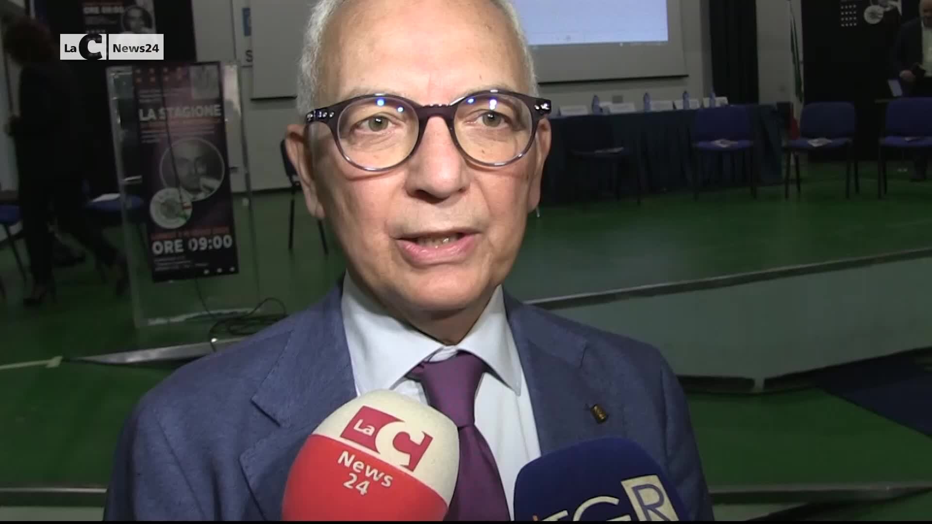 Una lezione di legalità: gli studenti del liceo di Rende ricordano Piersanti Mattarella - VIDEO