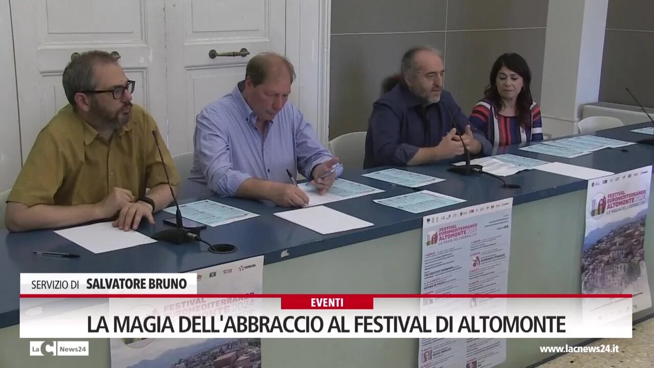 La magia dell'abbraccio al festival di Altomonte