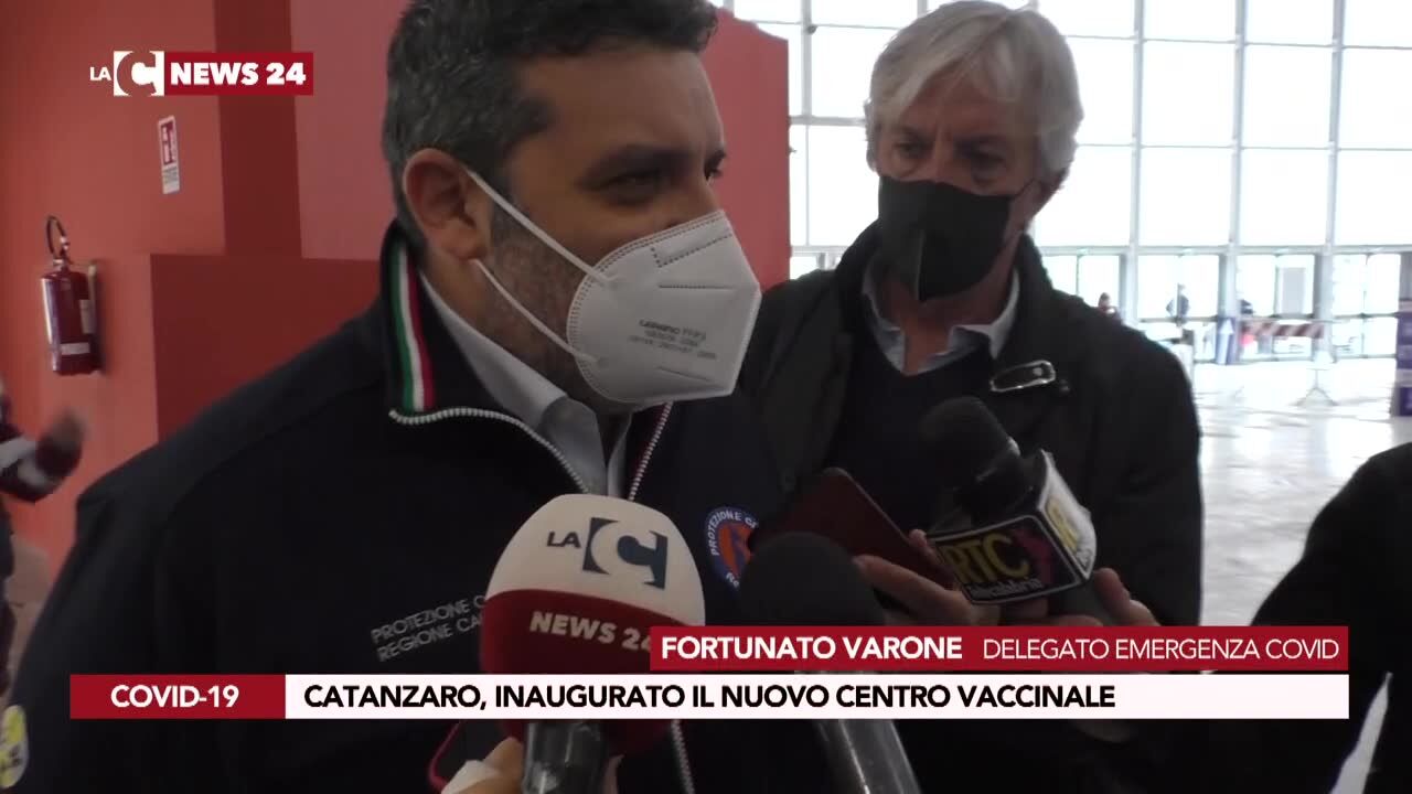 Catanzaro, inaugurato il nuovo centro vaccinale
