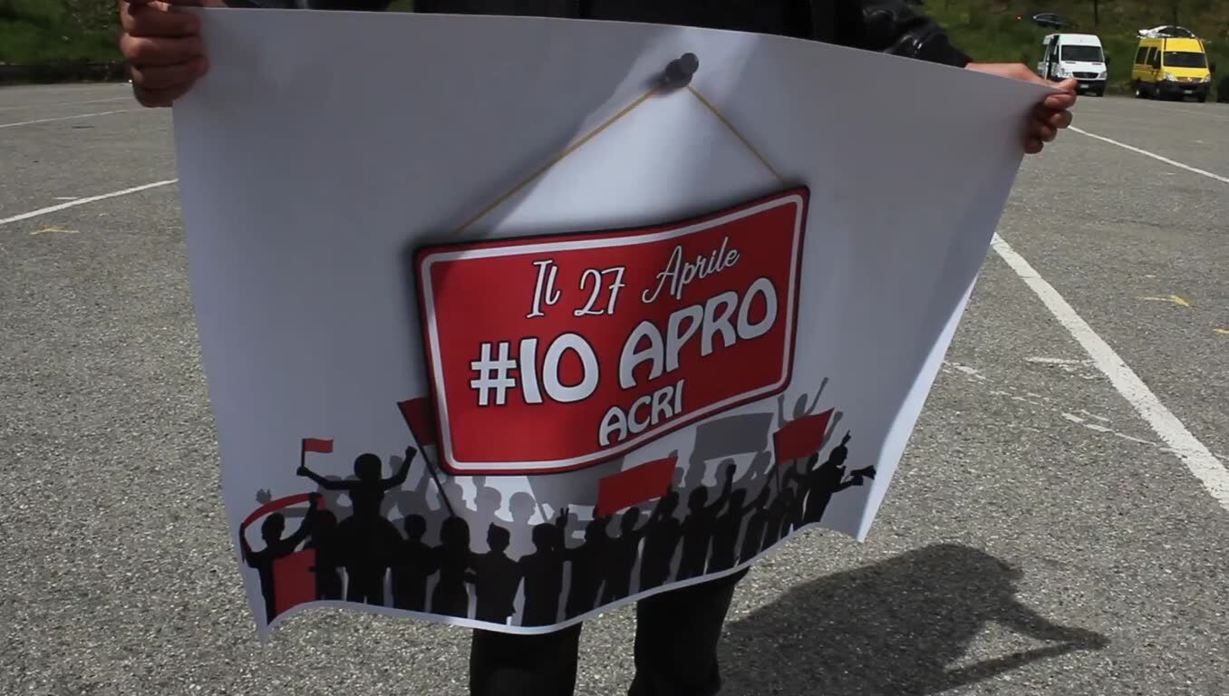 Acri protesta commercianti