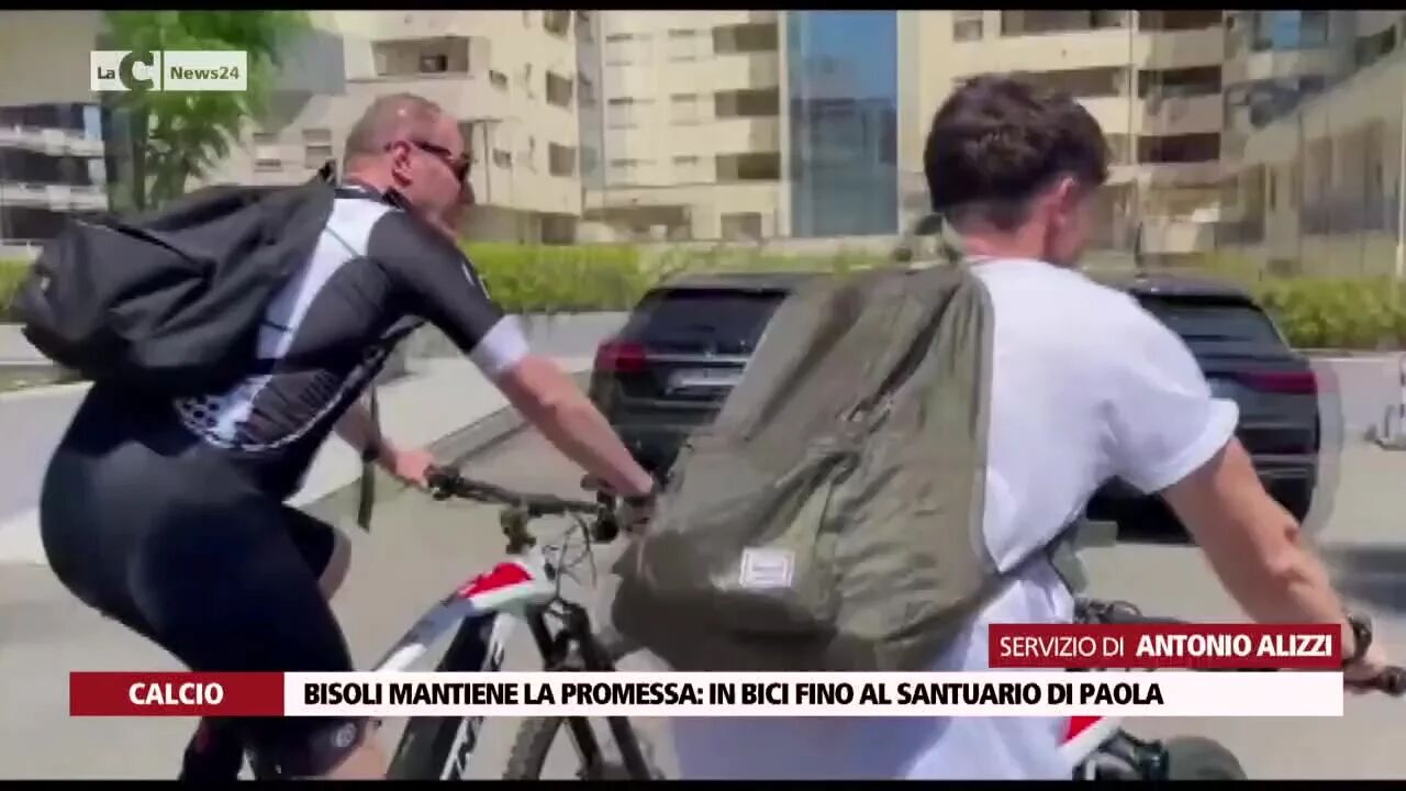 Bisoli mantiene la promessa in bici fino al Santuario di Paola